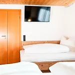 1210 Benglerwald