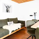 1210 Benglerwald *