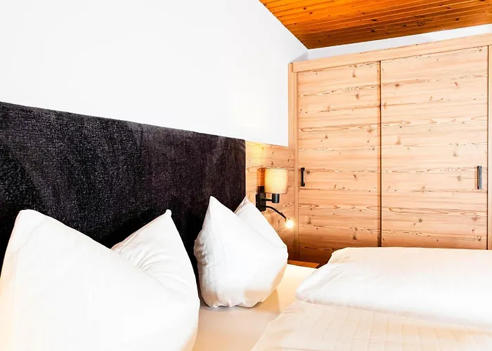 1210 Benglerwald * Bach (Tyrol)